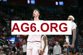 记者：老佛爷的最终想法是请回穆帅 后者正制造混乱让本菲卡炒他